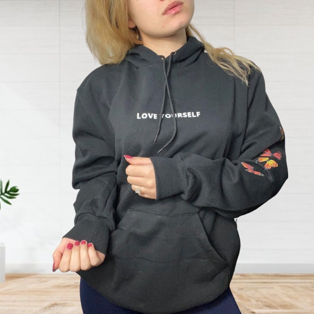 LOVE YOURSELF HOODIE (BLACK)